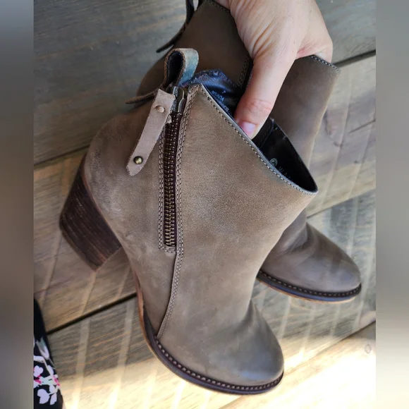 Blondo Waterproof Nivado Tan Ankle Boots Leather Upper - Picture 14 of 15